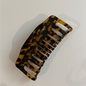 lululemon athletica Tortoiseshell Wide-Tooth Hair Clip - Brown & Black